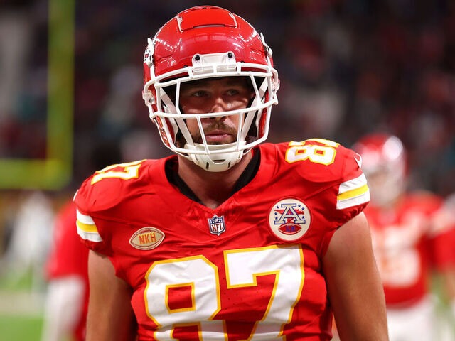 Chiefs' Travis Kelce shouts out Ravens' Justin Tucker after the pregame scuffle