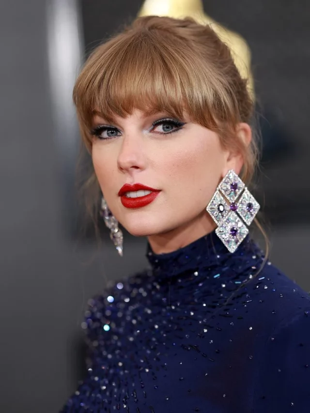 Australian photographer charges Taylor Swift’s father with assault.